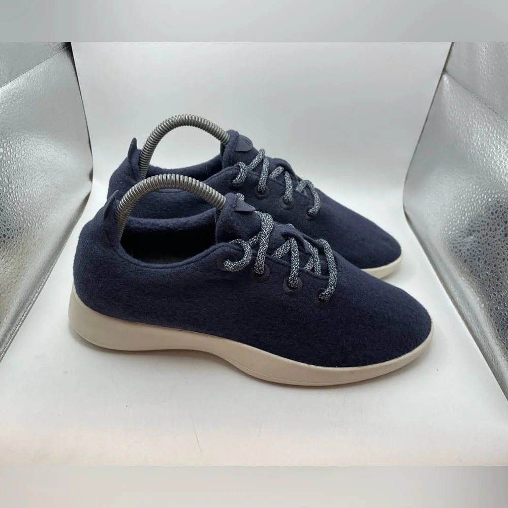 Allbirds Wool Runners blue womens sneakers size 9